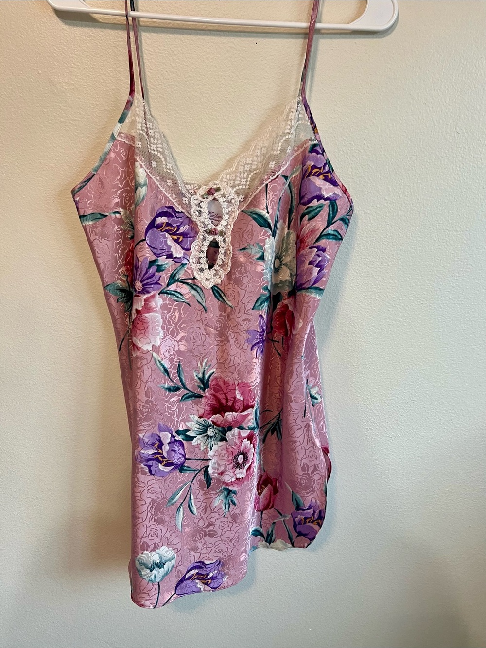 Vintage Pink Floral Katherine Bishop Sleep gown with Lace Trim🌸